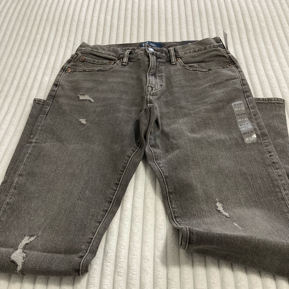 NWTS Mens Distressed Jeans Gap
